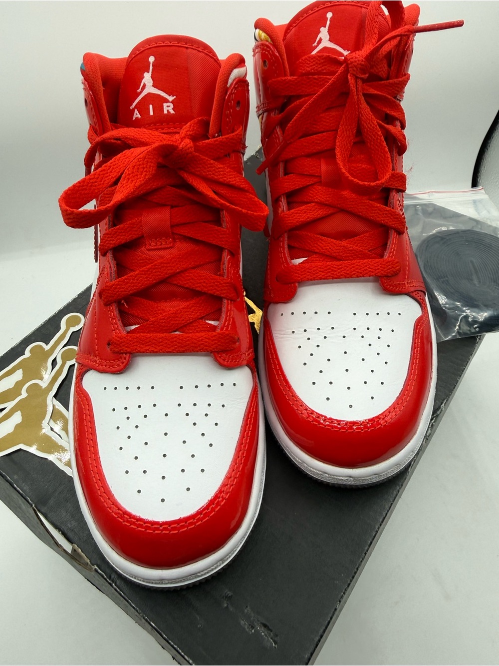 Like new Nike Air Jordan 1 Mid SE Barcelona sweater